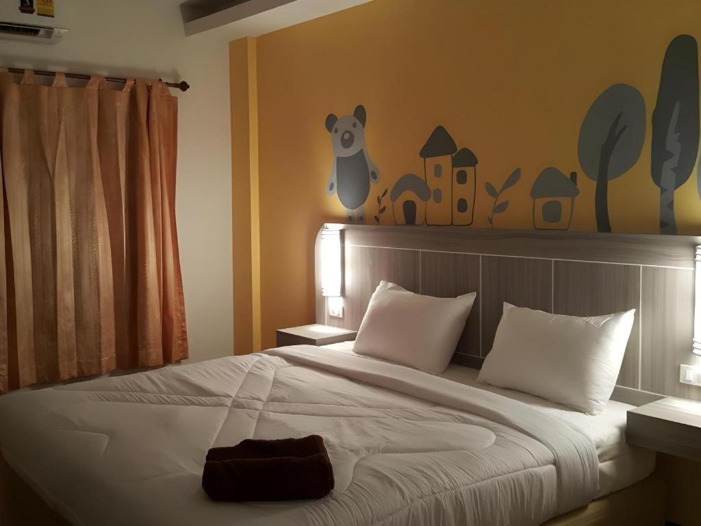 Silayok Grand Hotel Tak Exteriör bild