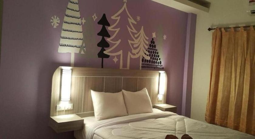 Silayok Grand Hotel Tak Exteriör bild