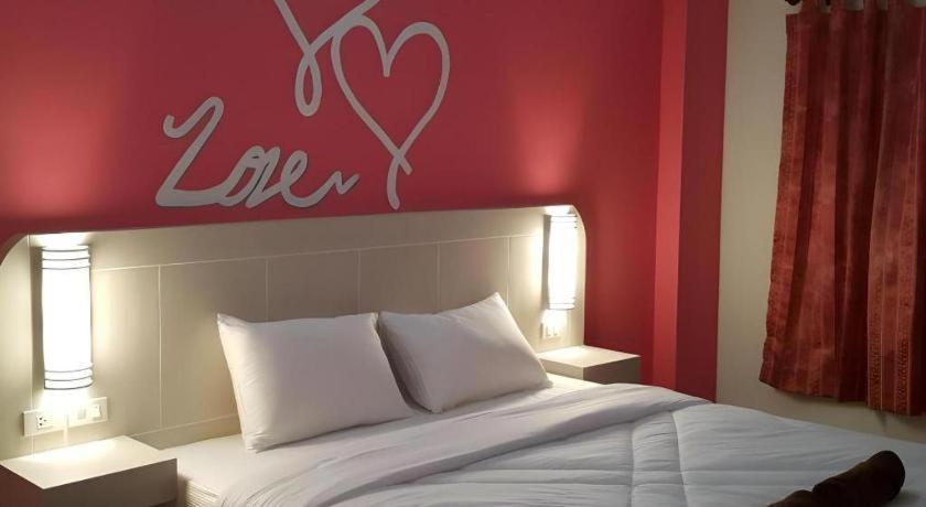 Silayok Grand Hotel Tak Exteriör bild