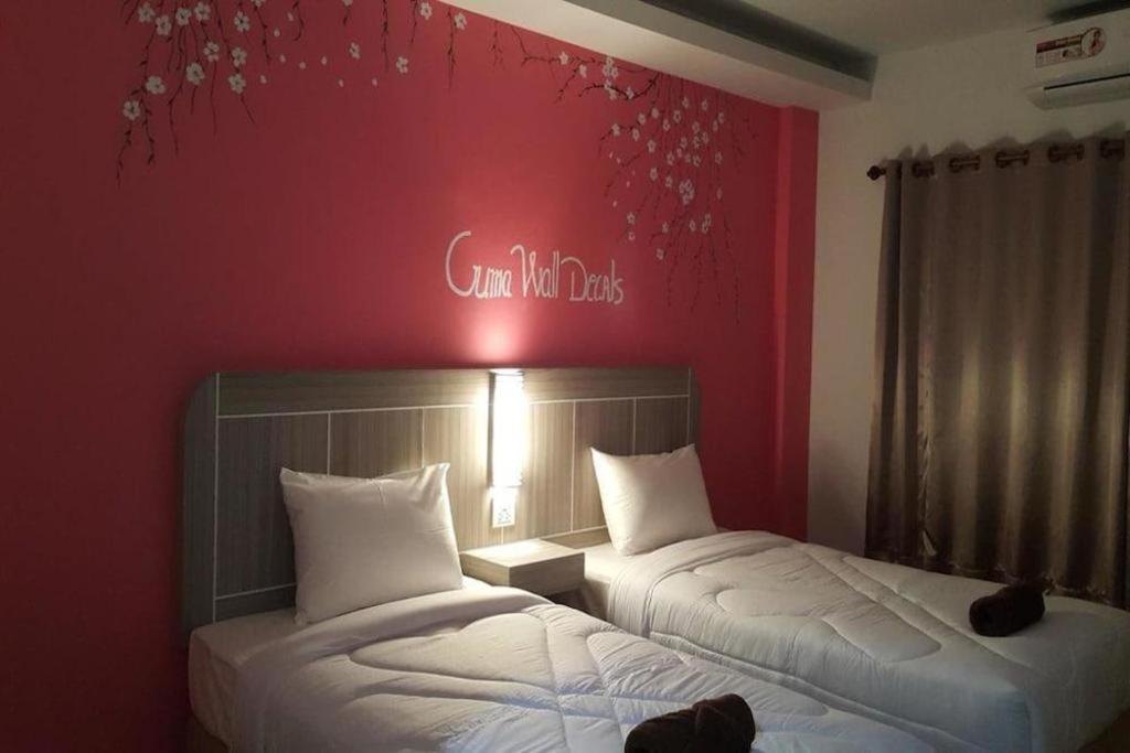 Silayok Grand Hotel Tak Exteriör bild