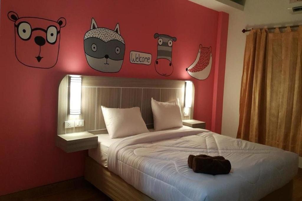 Silayok Grand Hotel Tak Exteriör bild