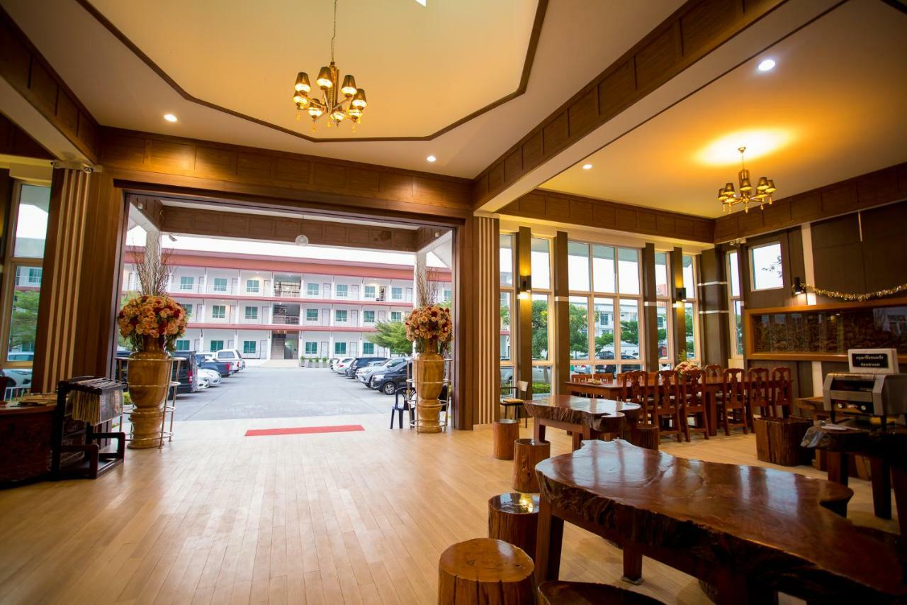 Silayok Grand Hotel Tak Exteriör bild